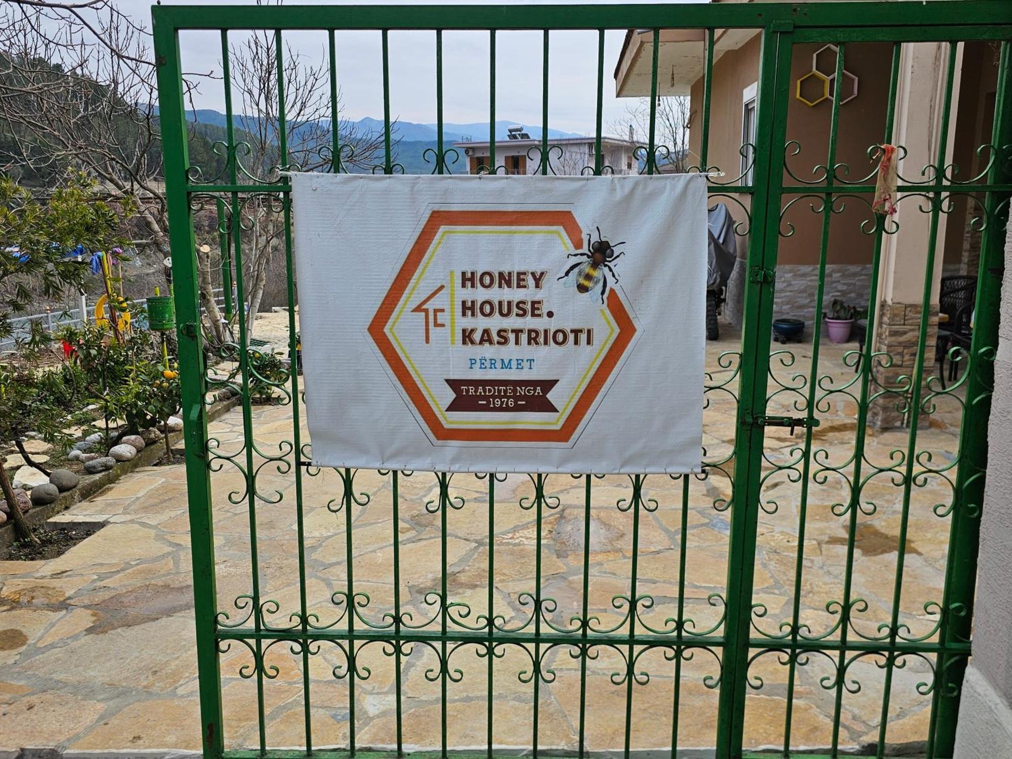 Apartmán Honey-House “Kastrioti” Përmet Exteriér fotografie